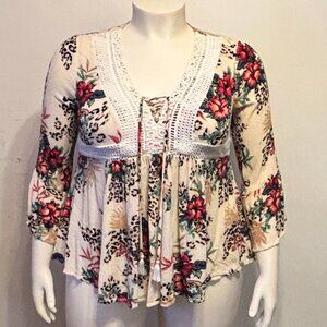 Torrid 2X 3/4 Sleeve V-Neck Blouse w/ Lace Up at Neckline and Crochet Trim NWOT